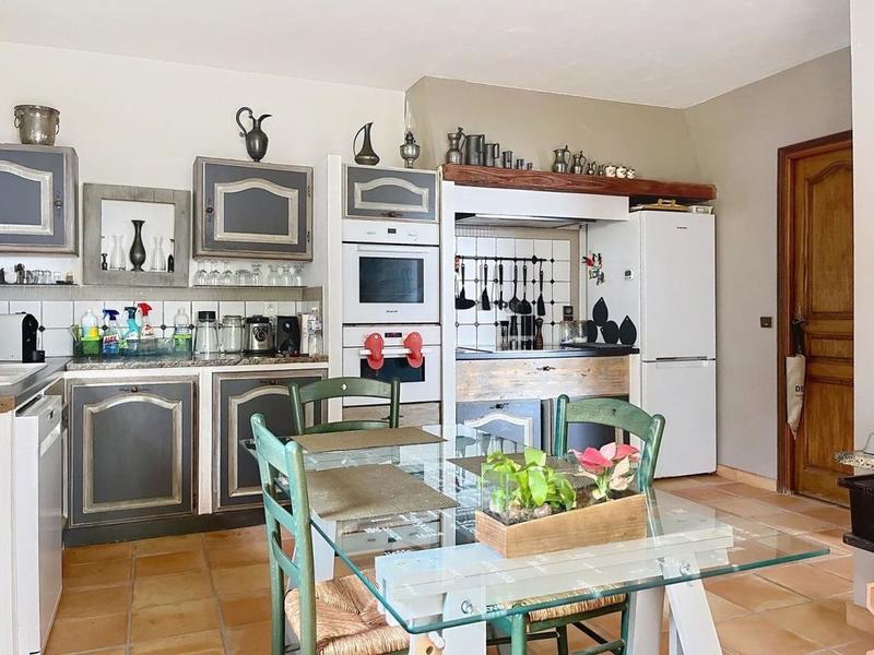 Maison - 196 m² - 6 pièces