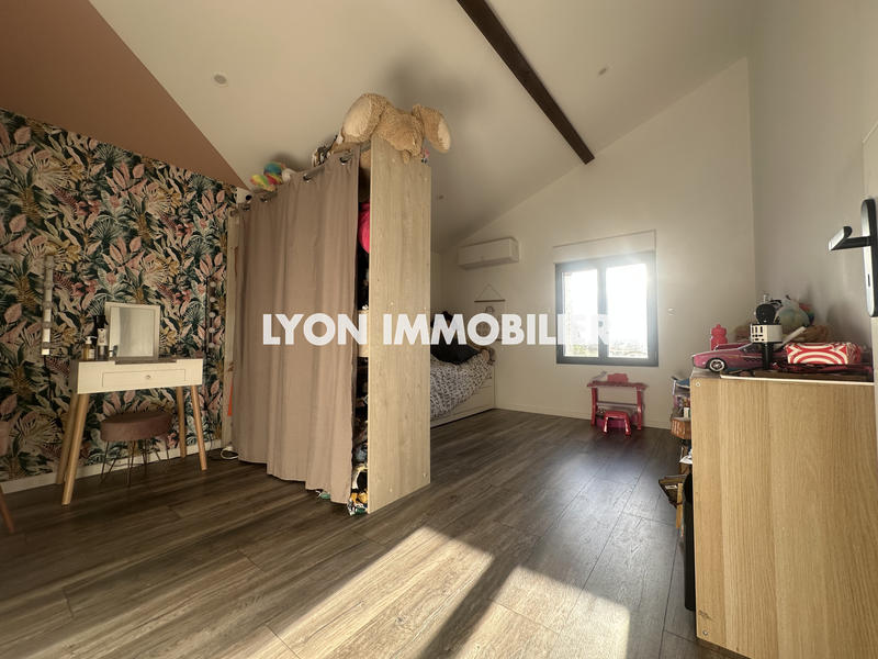 Maison - 208 m² - 5 pièces