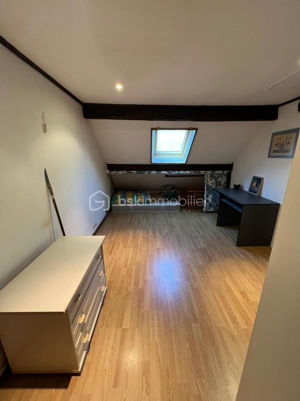 Maison - 98 m² - 5 pièces