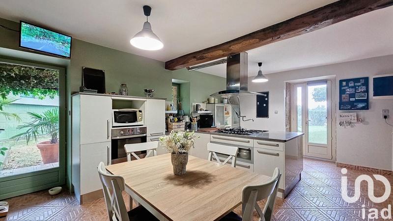 Maison - 277 m² - 10 pièces