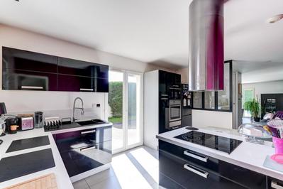 Villa - 145 m² - 6 pièces