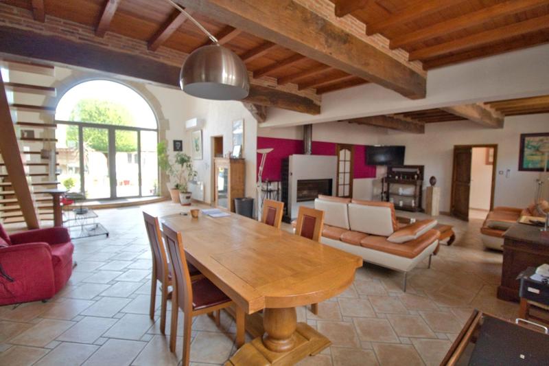 Maison ancienne - 180 m² - 6 pièces