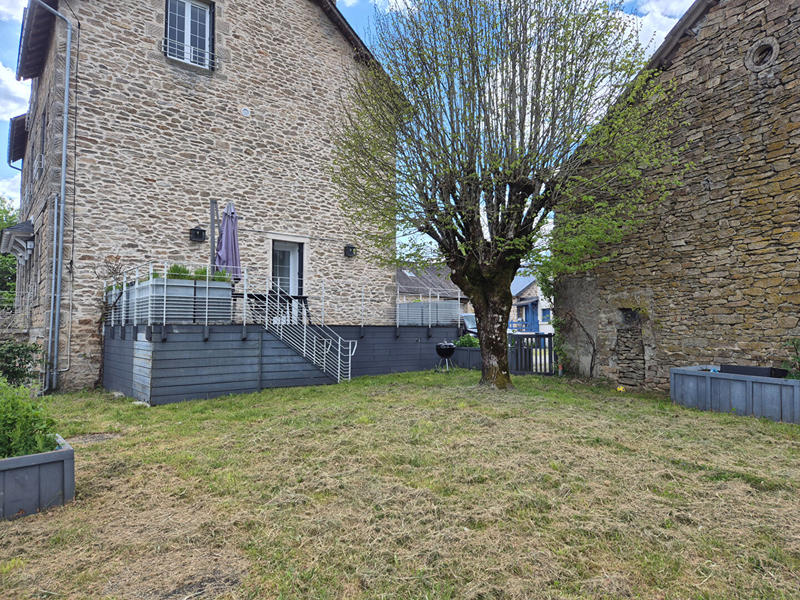 Maison - 227 m² - 9 pièces
