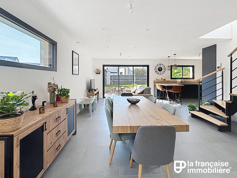 Maison - 108 m² - 5 pièces