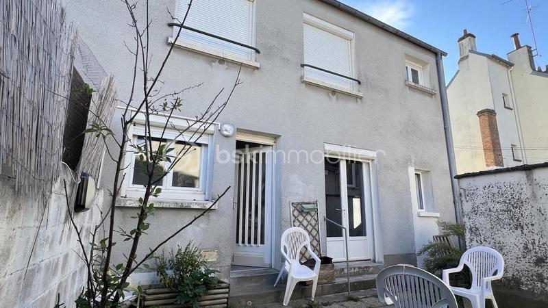 Maison - 105 m² - 6 pièces