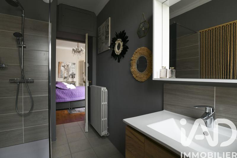 Maison - 309 m² - 10 pièces