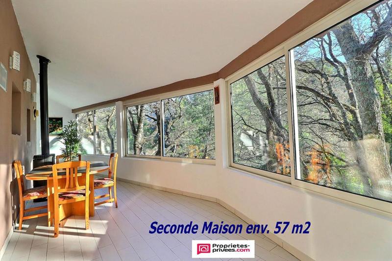 Maison - 310 m² - 10 pièces