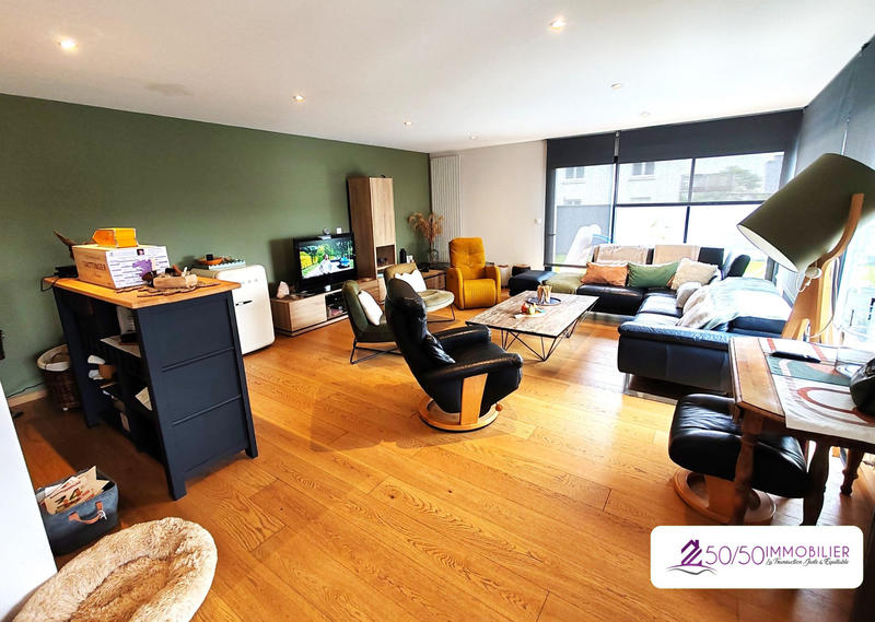 Maison contemporaine - 177 m² - 6 pièces