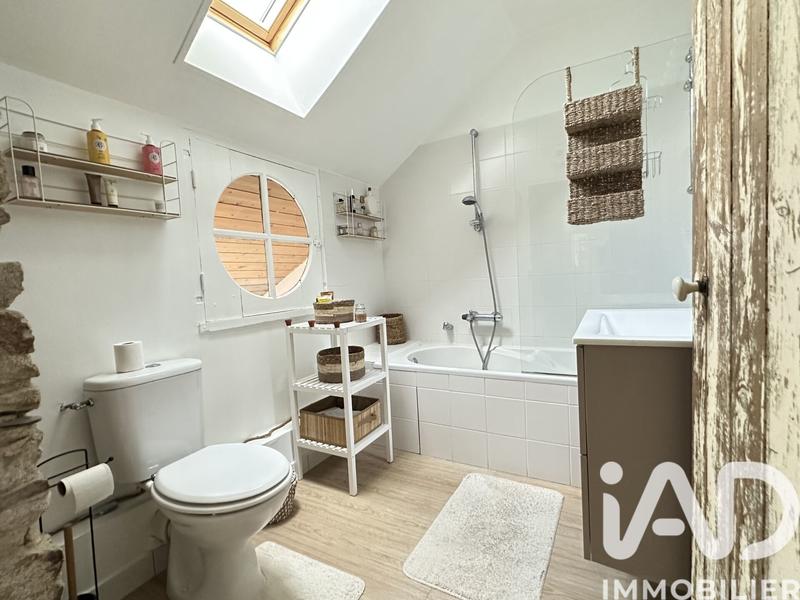 Maison - 256 m² - 10 pièces