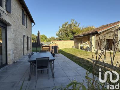 Maison - 219 m² - 6 pièces