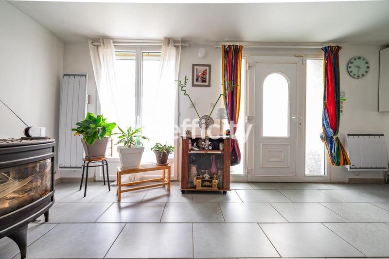 Maison - 96 m² - 5 pièces