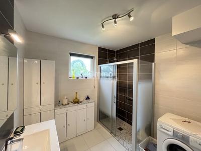 Appartement - 81 m² - 3 pièces