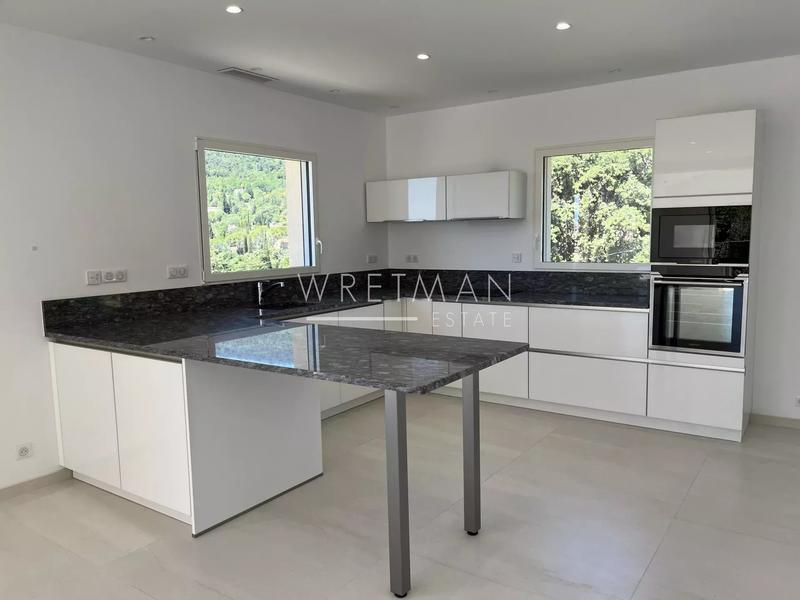 Villa - 210 m² - 5 pièces