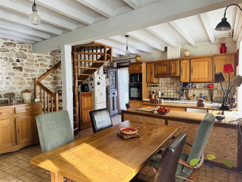 Propriété - 117 m² - 8 pièces