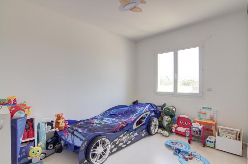 Maison - 143 m² - 5 pièces