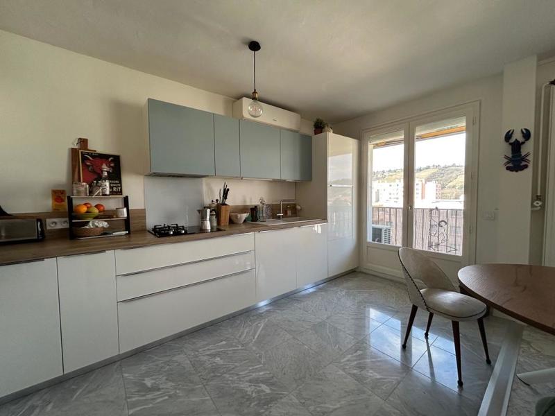 Appartement - 70 m² - 4 pièces