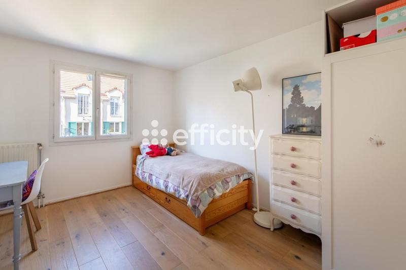 Maison - 123 m² - 5 pièces