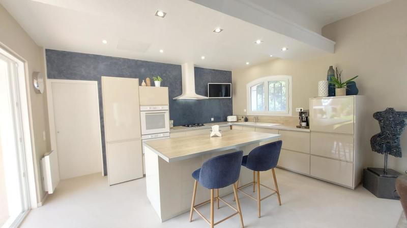 Villa - 187 m² - 5 pièces