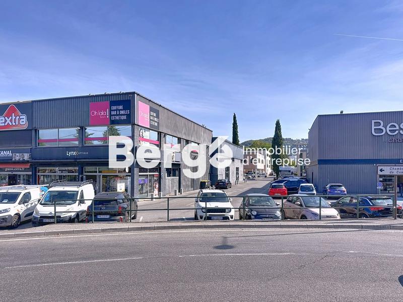 Local commercial - 260 m²