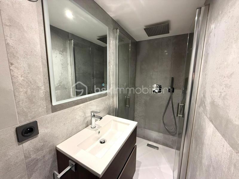 Appartement - 150 m² - 4 pièces