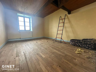 Maison - 130 m² - 8 pièces