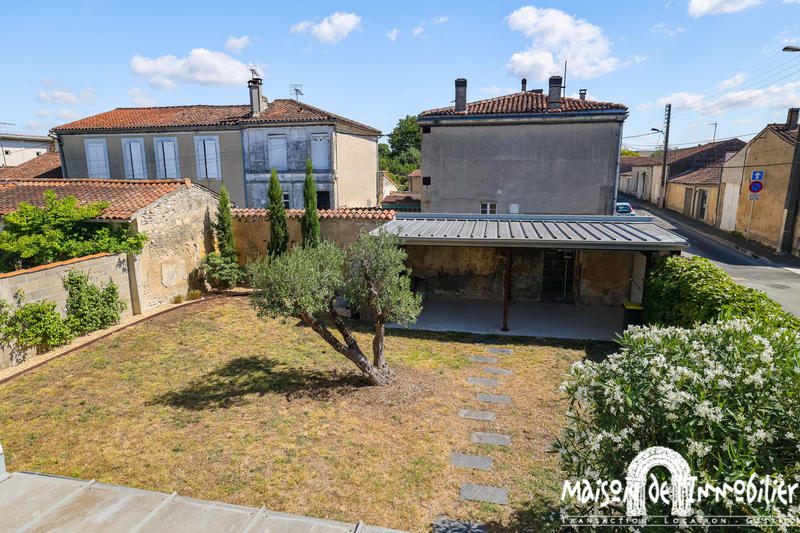 Maison - 187 m² - 7 pièces