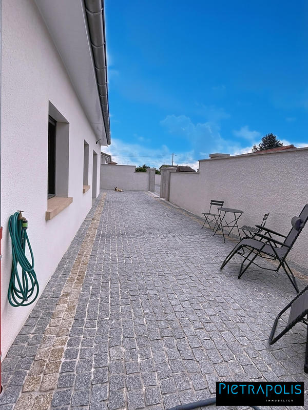 Maison - 138 m² - 6 pièces