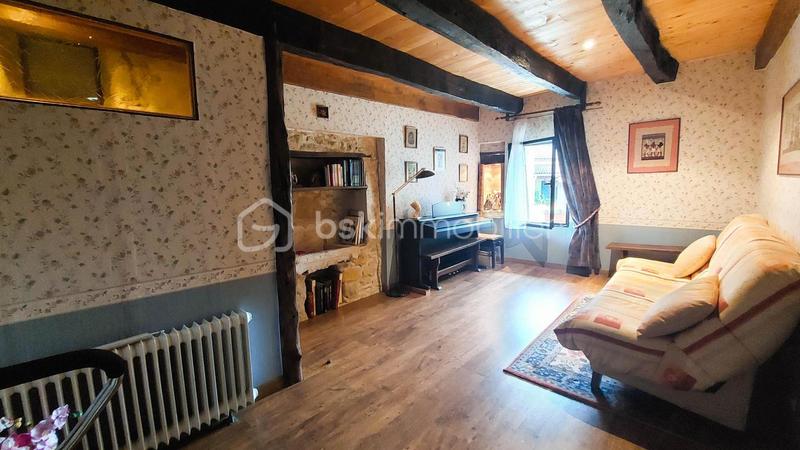 Demeure - 135 m² - 5 pièces