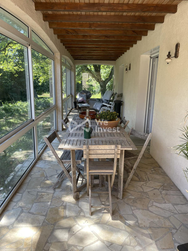 Maison traditionnelle - 340 m² - 11 pièces