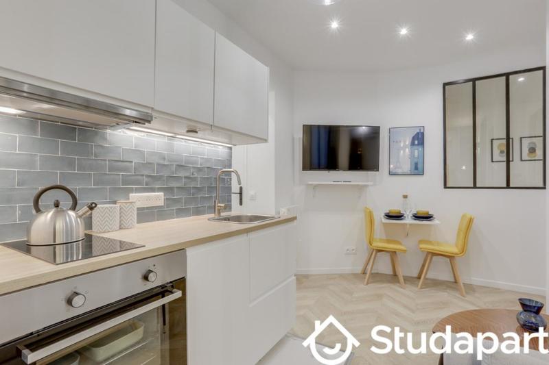 Chambre - 9 m² - 1 pièce