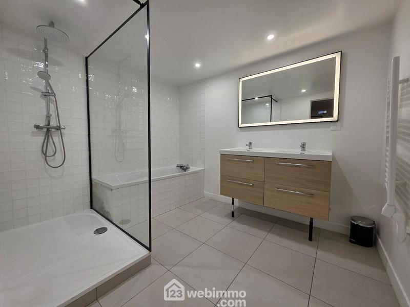 Loft - 128 m² - 6 pièces