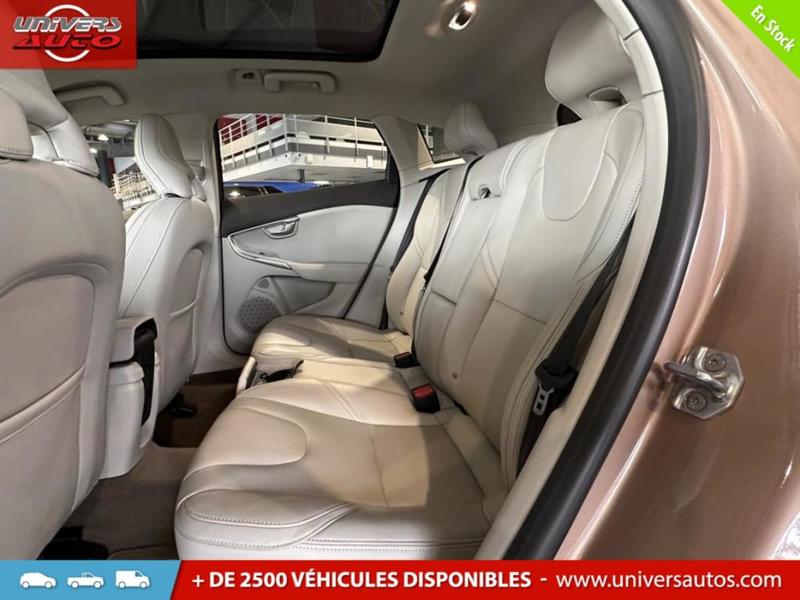 Volvo V40 T4 180 Xénium Powershift a