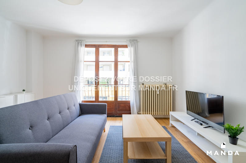 Chambre - 12 m² - 4 pièces