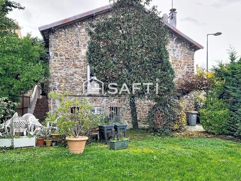 Maison - 161 m² - 6 pièces