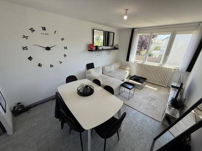 Maison - 60 m² - 3 pièces