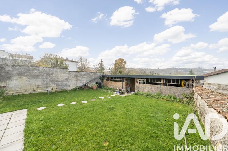 Maison - 253 m² - 8 pièces