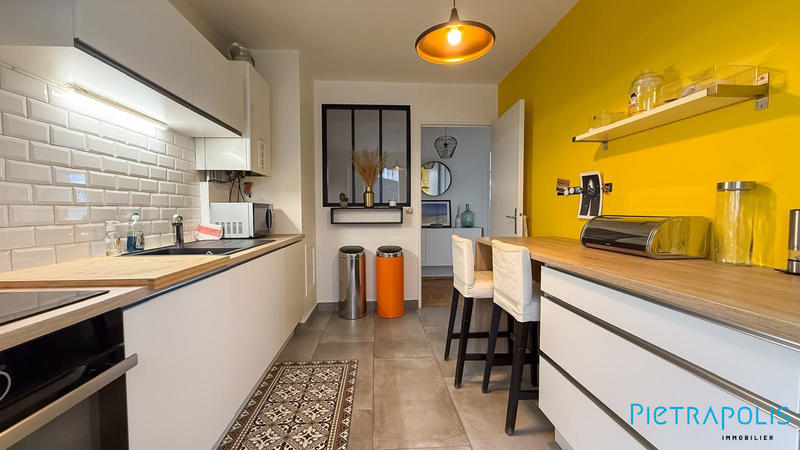 Appartement - 84 m² - 3 pièces