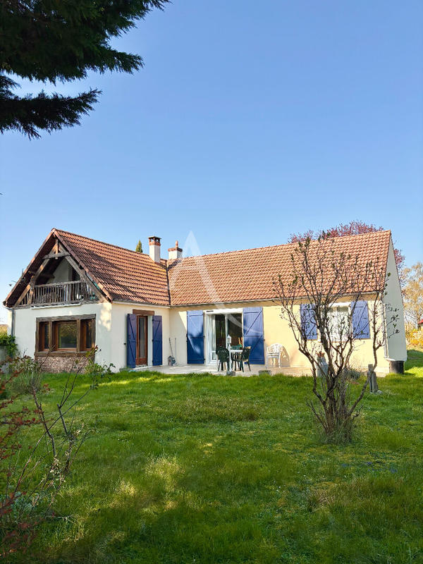 Maison - 133 m² - 6 pièces