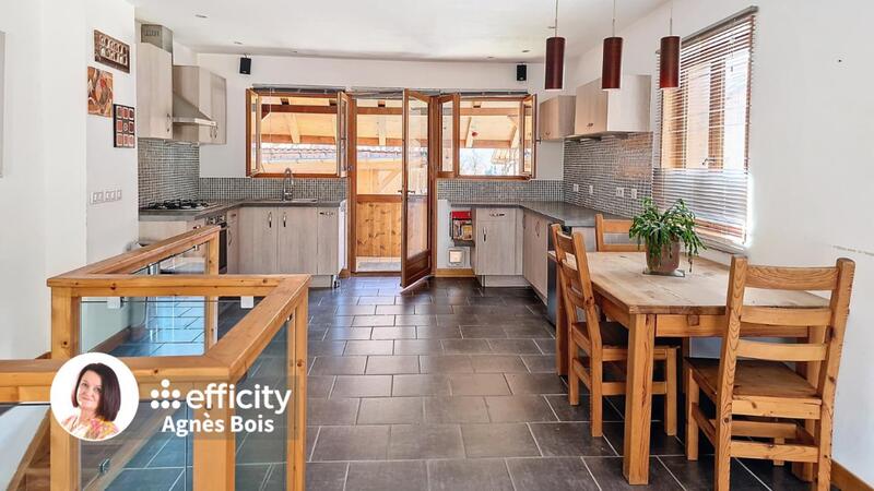 Maison - 172 m² - 7 pièces