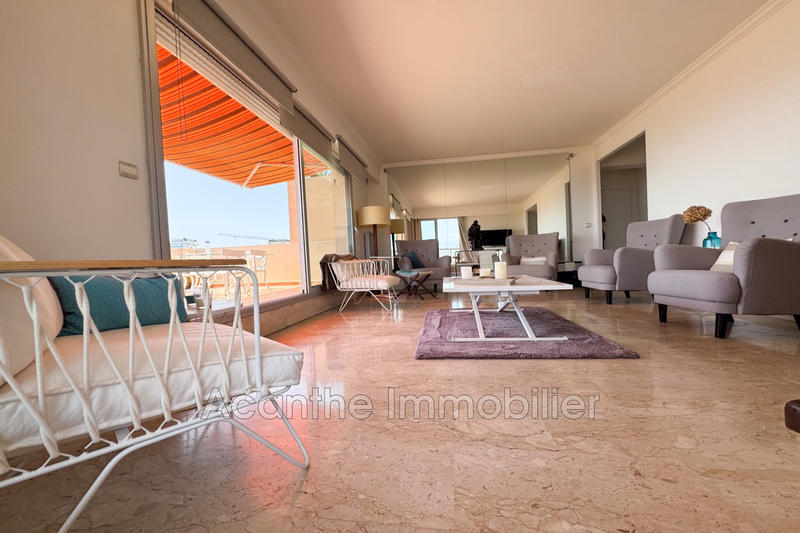 Appartement - 80 m² - 3 pièces