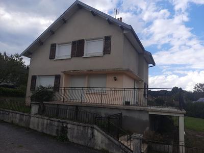 Maison - 107 m² - 6 pièces