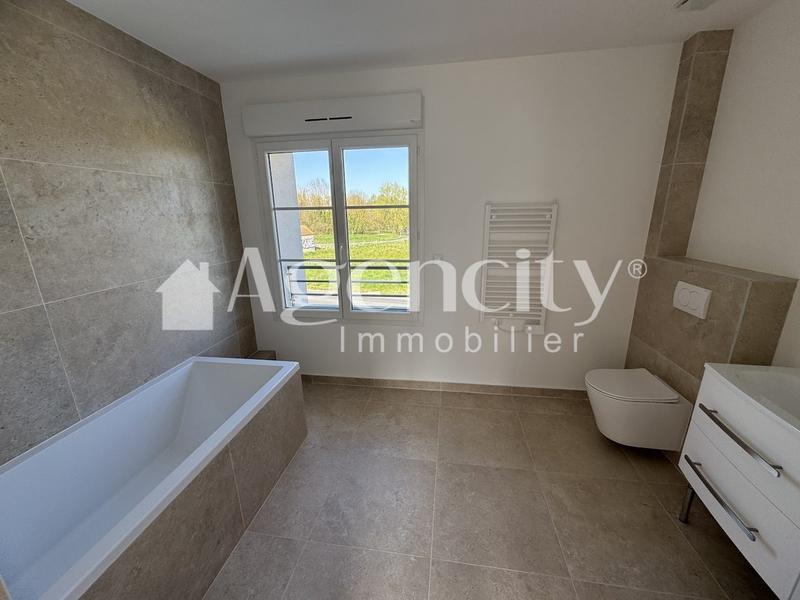 Maison - 138 m² - 5 pièces