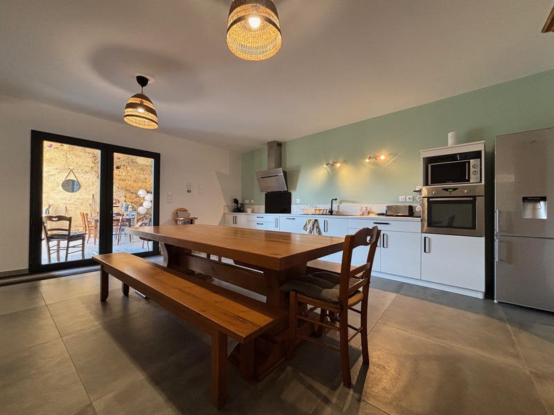 Maison - 180 m² - 4 pièces