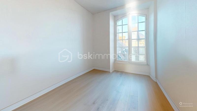 Appartement - 98 m² - 4 pièces