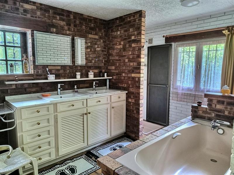 Maison - 175 m² - 8 pièces