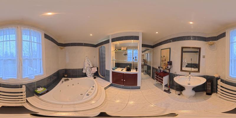 Maison - 189 m² - 8 pièces