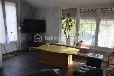 Maison - 93 m² - 6 pièces