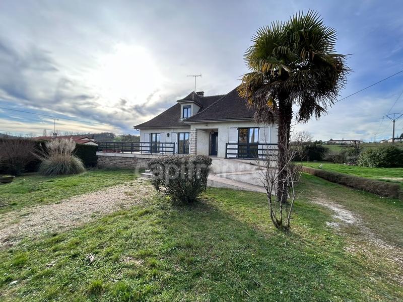 Maison - 212 m² - 5 pièces