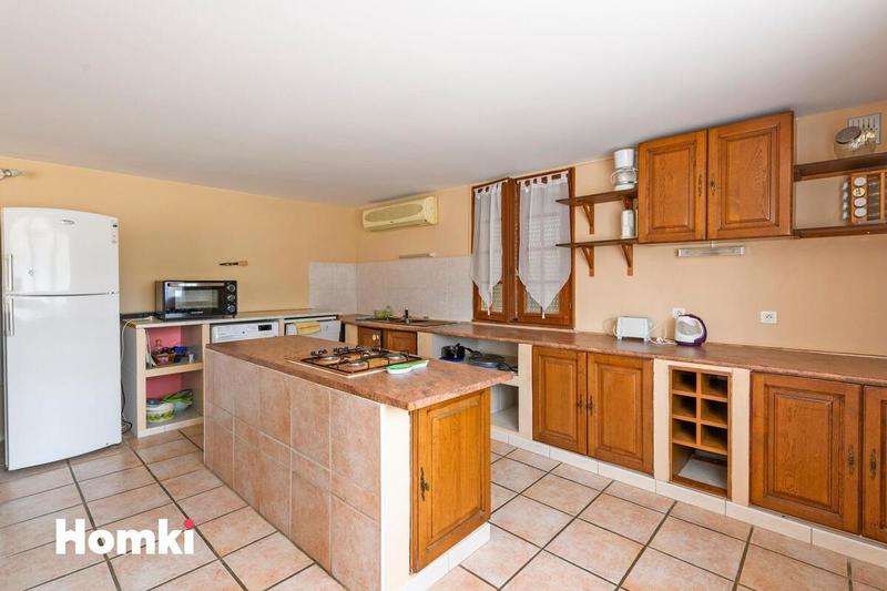 Maison - 394 m² - 12 pièces