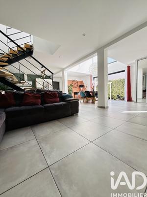 Maison - 135 m² - 5 pièces